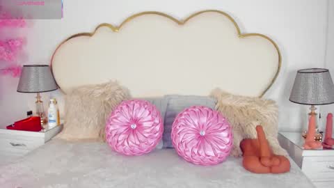 Cahitlin  online show from 21, 10, 2025