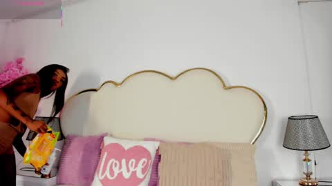 Cahitlin  online show from 28, 10, 2025