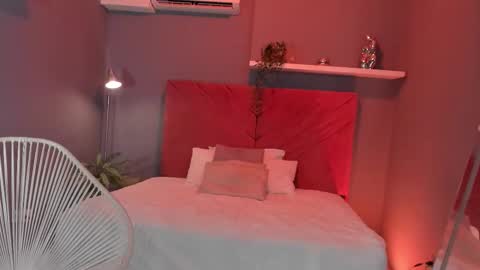 Snapshot of cailing chatting on 12, 2, 2026 I am Katherine online show from 12, 2, 2026