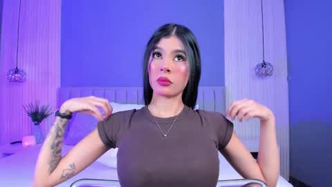 Snapshot of caitlyncouper chatting on 27, 9, 2025 Caitlyn online show from 27, 9, 2025