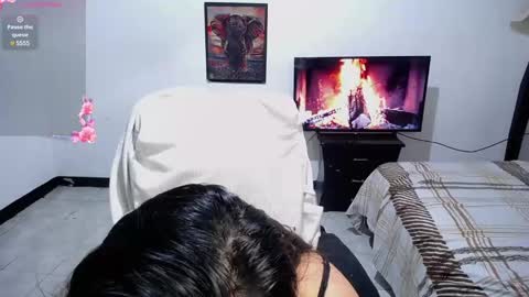 Snapshot of caliope_goddess1 chatting on 21, 1, 2025 caliope_goddess1 online show from 21, 1, 2025