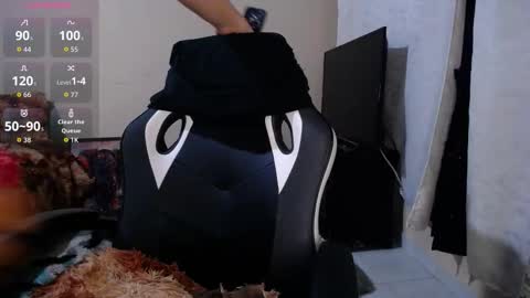 Snapshot of caliope_goddess1 chatting on 11, 11, 2025 caliope_goddess1 online show from 11, 11, 2025