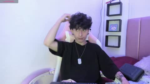 Snapshot of caliope_morfeo chatting on 2, 12, 2024 Calipe Morfeo online show from 2, 12, 2024