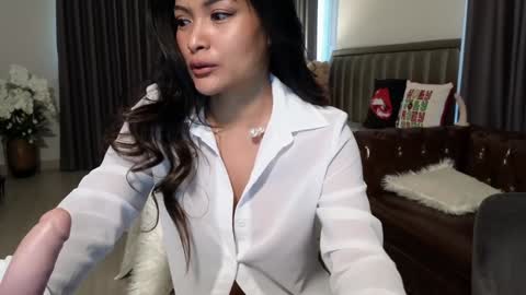 Call Me Linda online show from 2, 2, 2025