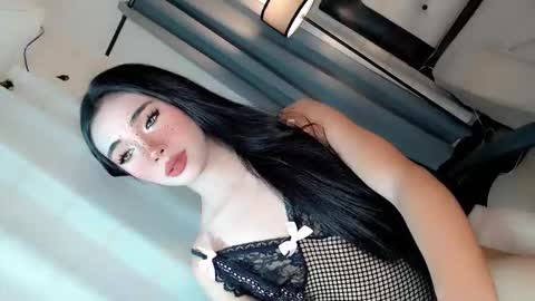 Snapshot of call_me_nina chatting on 30, 5, 2026 call_me_nina online show from 30, 5, 2026