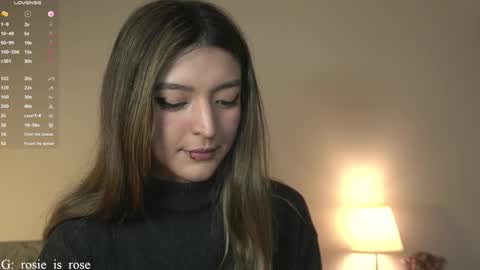 Snapshot of call_me_rosie chatting on 22, 12, 2025 online show from 22, 12, 2025