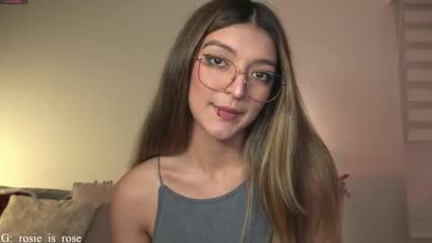 Snapshot of call_me_rosie chatting on 1, 2, 2026 online show from 1, 2, 2026