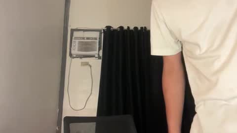 Snapshot of callme_jus chatting on 27, 10, 2025 Jus online show from 27, 10, 2025