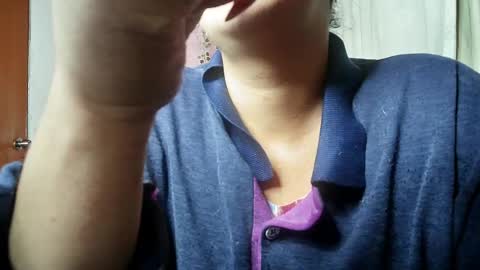 Snapshot of callme_lolas chatting on 9, 6, 2026 paula online show from 9, 6, 2026