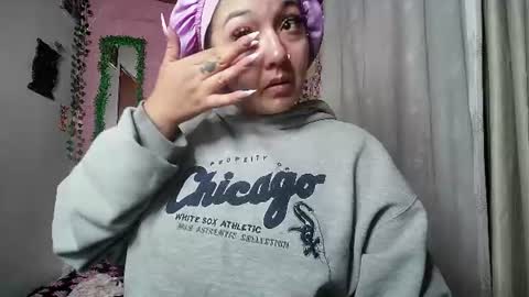 Snapshot of callme_lolas chatting on 24, 6, 2026 paula online show from 24, 6, 2026
