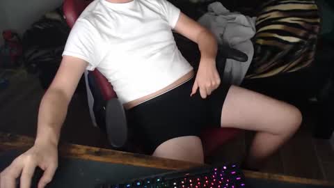 DesertBoy2023 online show from 19, 11, 2025