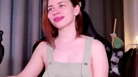 Snapshot of callmetori chatting on 16, 12, 2025 Frida online show from 16, 12, 2025