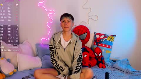 Snapshot of callum_77 chatting on 11, 9, 2025 CALLUM online show from 11, 9, 2025