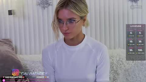 Snapshot of calvia_farey chatting on 3, 12, 2025 calvia_farey online show from 3, 12, 2025