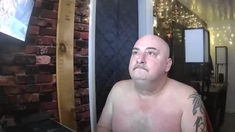 Snapshot of calvin420420 chatting on 14, 12, 2025 longjohn74 online show from 14, 12, 2025