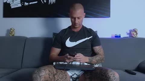 Calvin  online show from 5, 1, 2025