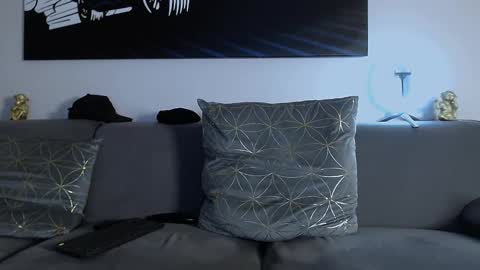 Calvin  online show from 19, 1, 2025