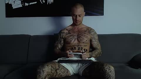 Calvin  online show from 17, 10, 2025