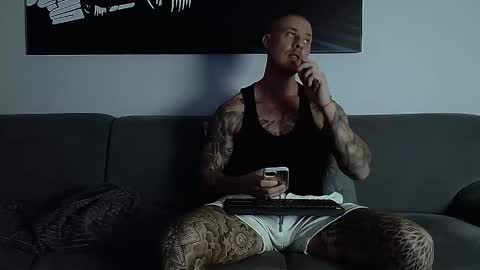 Calvin  online show from 24, 10, 2025