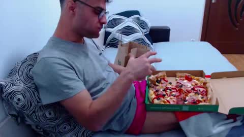 Snapshot of calvinjohnlad chatting on 2, 1, 2025 Calvinjohnlad online show from 2, 1, 2025