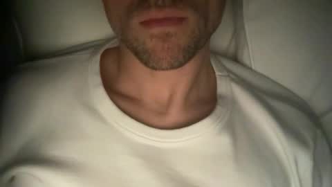 Snapshot of calvinzz chatting on 22, 11, 2025 calvinzz online show from 22, 11, 2025