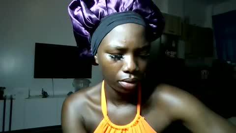 Snapshot of camclit chatting on 12, 11, 2025 Princess online show from 12, 11, 2025