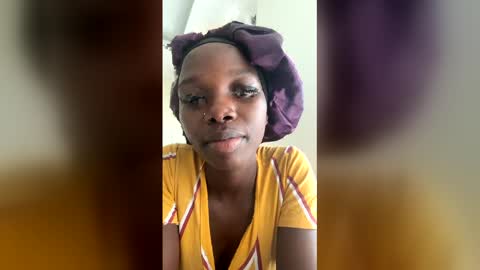 Snapshot of camclit chatting on 5, 1, 2026 Princess online show from 5, 1, 2026