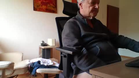Snapshot of camcologne chatting on 18, 2, 2025 camcologne online show from 18, 2, 2025