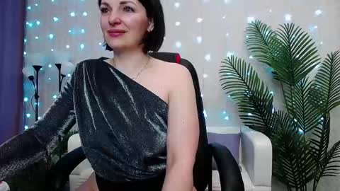 camelia_lillie online show from 11, 5, 2026