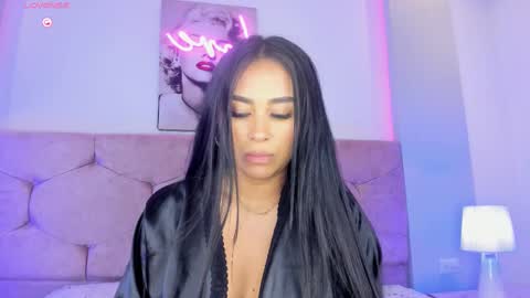 Snapshot of cameliaa_smiith chatting on 6, 12, 2024 Camelia Smith online show from 6, 12, 2024