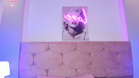 Snapshot of cameliaa_smiith chatting on 20, 12, 2024 Camelia Smith online show from 20, 12, 2024