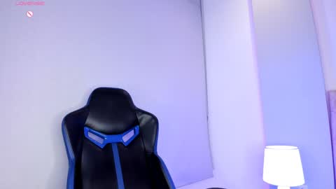 Snapshot of cameliaa_smiith chatting on 5, 2, 2025 Camelia Smith online show from 5, 2, 2025