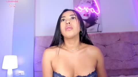 Snapshot of cameliaa_smiith chatting on 23, 2, 2025 Camelia Smith online show from 23, 2, 2025