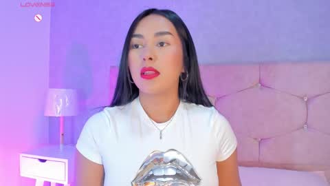 Snapshot of cameliaa_smiith chatting on 13, 9, 2025 Camelia Smith online show from 13, 9, 2025