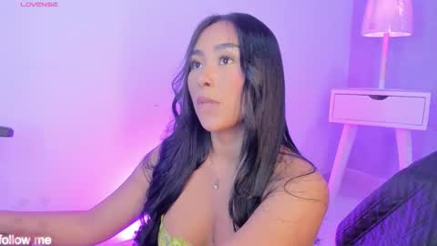 Snapshot of cameliaa_smiith chatting on 21, 10, 2025 Camelia Smith online show from 21, 10, 2025