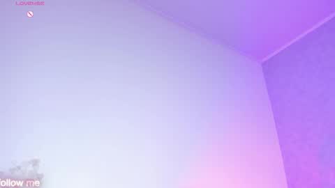 Snapshot of cameliaa_smiith chatting on 13, 11, 2025 Camelia Smith online show from 13, 11, 2025