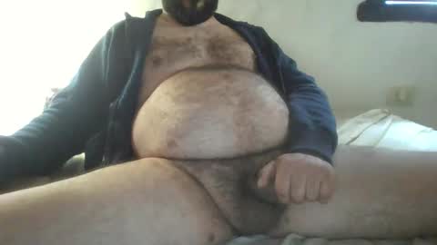 Snapshot of camera008 chatting on 24, 10, 2025 camera008 online show from 24, 10, 2025