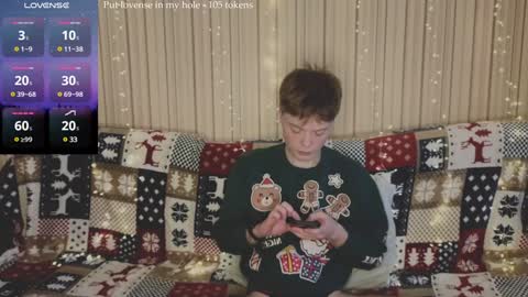 Snapshot of cameron_crowly chatting on 22, 12, 2024 Cameron online show from 22, 12, 2024