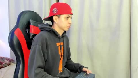 Snapshot of cameron_lux4 chatting on 10, 11, 2025 CAMERON online show from 10, 11, 2025