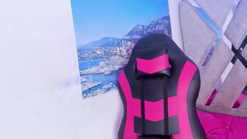 Snapshot of cameron_lux4 chatting on 21, 11, 2025 CAMERON online show from 21, 11, 2025