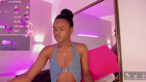 Snapshot of camiestrada chatting on 9, 2, 2025 camiestrada online show from 9, 2, 2025