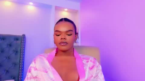 Snapshot of camiestrada chatting on 21, 9, 2025 camiestrada online show from 21, 9, 2025