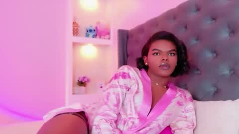 Snapshot of camiestrada chatting on 5, 10, 2025 camiestrada online show from 5, 10, 2025