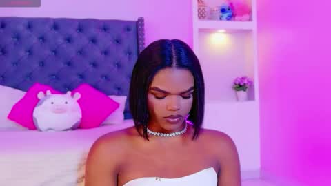 Snapshot of camiestrada chatting on 7, 11, 2025 camiestrada online show from 7, 11, 2025