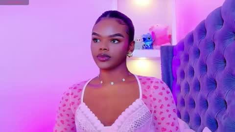 Snapshot of camiestrada chatting on 21, 11, 2025 camiestrada online show from 21, 11, 2025