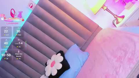 Snapshot of camiigarcia_ chatting on 24, 10, 2025 CamiiGarcia online show from 24, 10, 2025