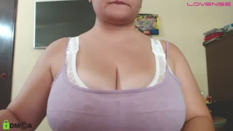 Snapshot of camiilahotxxx chatting on 6, 7, 2026 Camila online show from 6, 7, 2026
