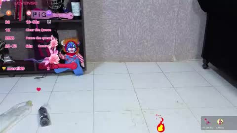 Snapshot of camiilamarti chatting on 24, 10, 2025 camiilamarti online show from 24, 10, 2025