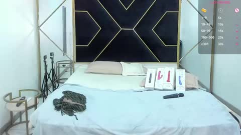 Snapshot of camiilareyes chatting on 26, 2, 2025 CamiilaReyes online show from 26, 2, 2025