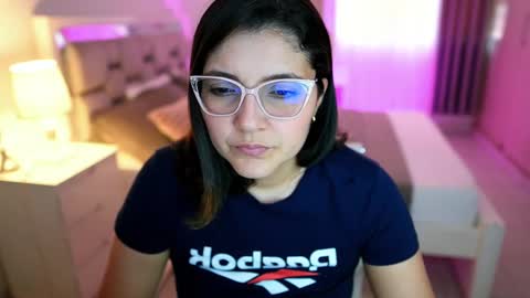 Camila buitrago online show from 10, 3, 2025